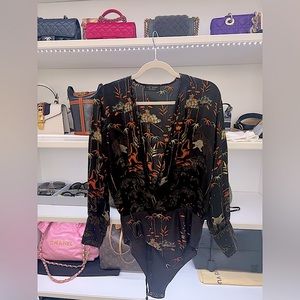 Very nice patterned shirt worn only once like new